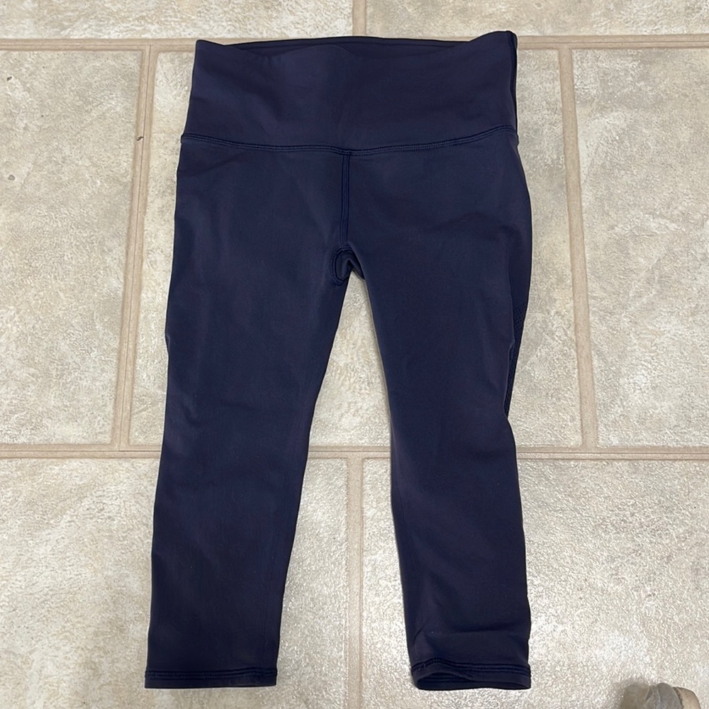 Lululemon leggings.
